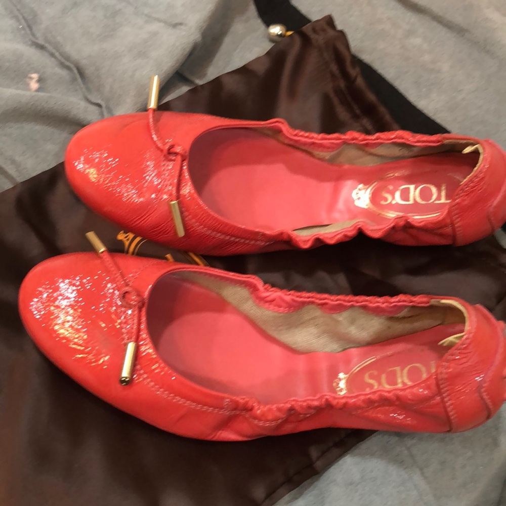 Tods patent leather ballet flats